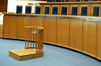 «Καυτή» χρονιά στις δικαστικές αίθουσες